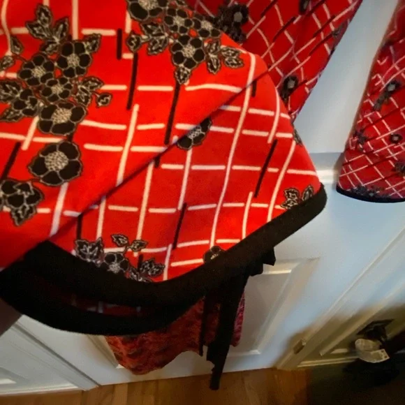 LAPIS red wrap dress. Mandarin 3/4 length sleeves. Size S. - Picture 3 of 4